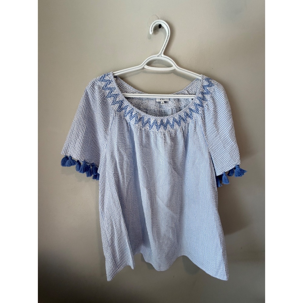 Crown & Ivy‎ Women Blue White Seersucker Embroidered Tassel Short Sleeve Top M